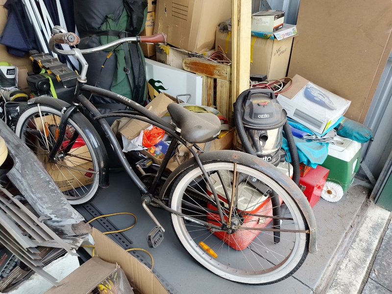 Penrith Lock Up Storage Units Abandoned Storage Unit Auctions auction IB-5502