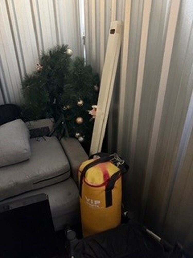 Self Storage Select Self Storage Unit auction IB-3291