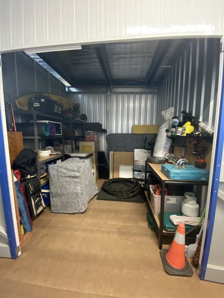 D. Carter - Private Seller Storage Unit auction IB-3229