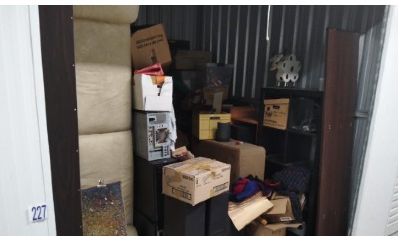 StoreLocal Wyoming Storage auction IB-3228