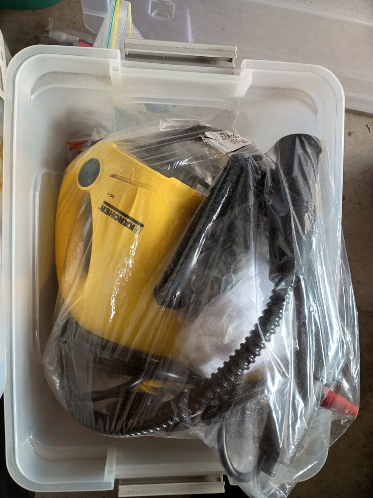 Kennards Self Storage Wetherill Park Bid on Storage Unit auction IB-6608