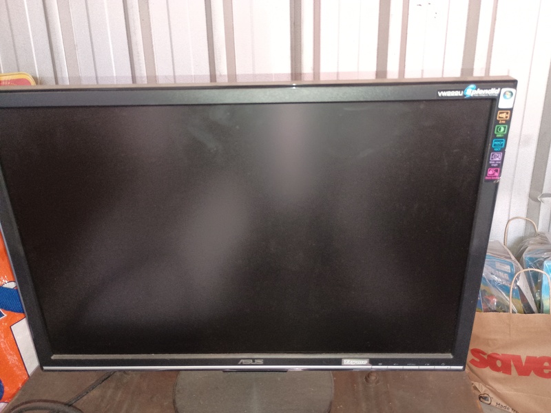 Kennards Self Storage Wetherill Park Abandoned Storage shed Auctions auction IB-6608