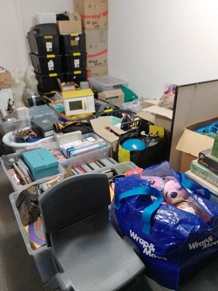 V. Blackburn - Private Seller Bid on Storage auction IB-2911