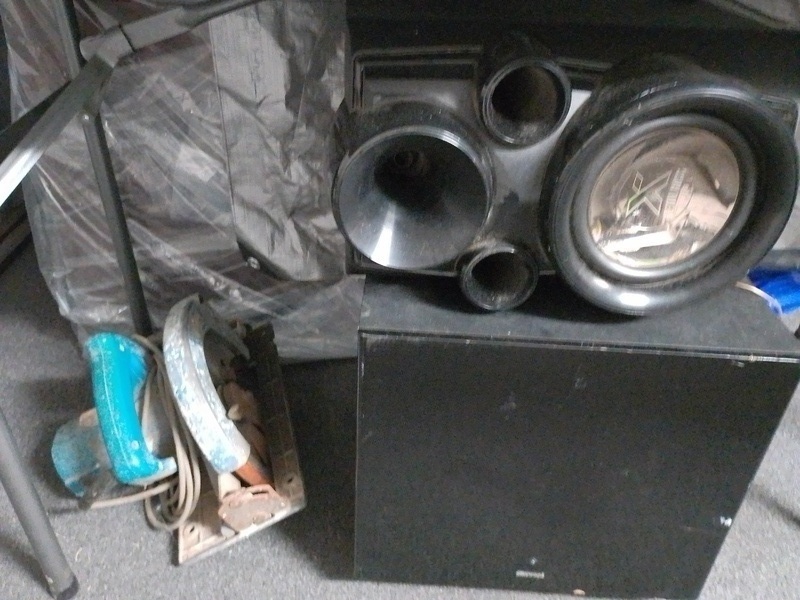 V. Blackburn - Private Seller Abandoned Storage Auctions auction IB-2911