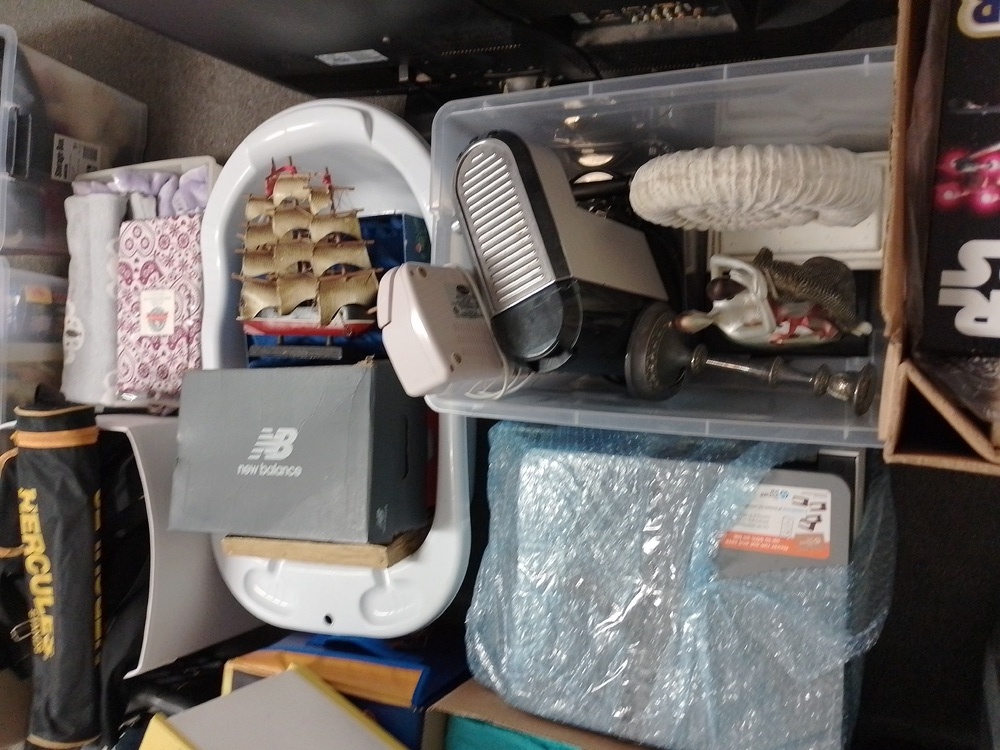 V. Blackburn - Private Seller Self Storage Auctions Australia auction IB-2911