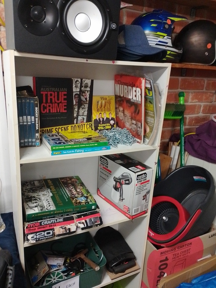 V. Blackburn - Private Seller Self Storage Auctions auction IB-2911