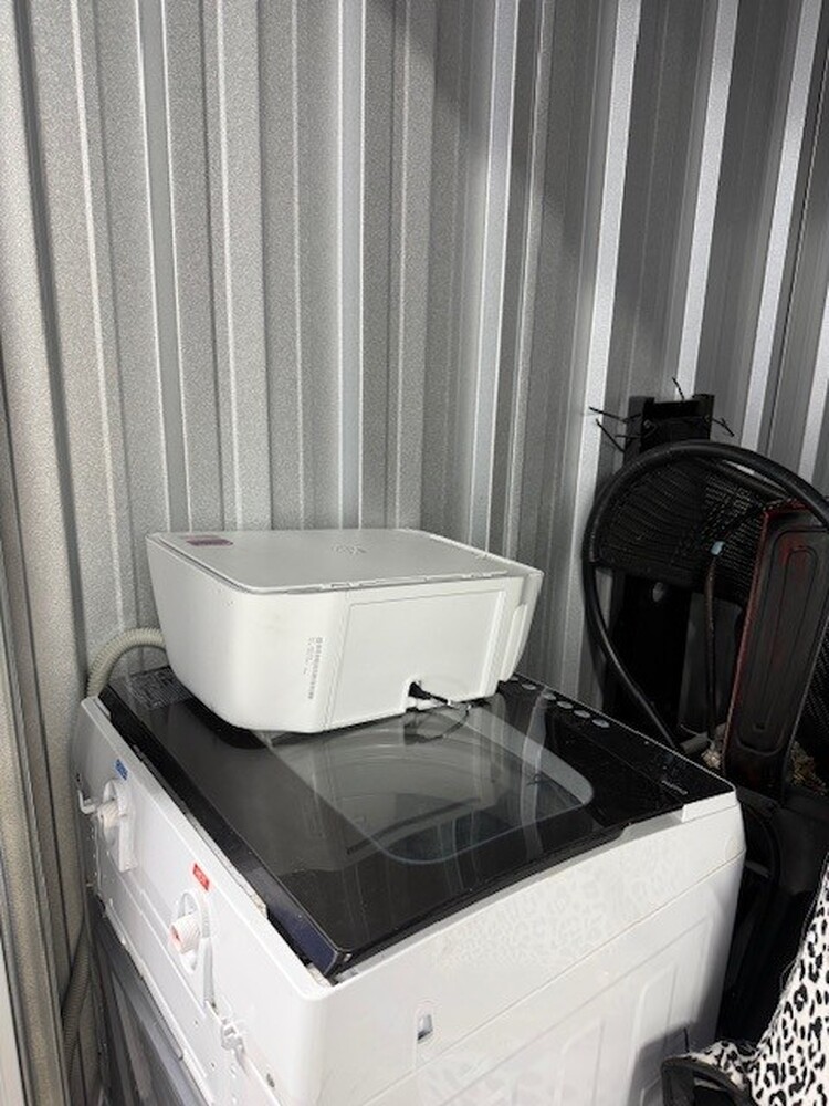 Roomia Self Storage Minchinbury Bid on Storage auction IB-4622