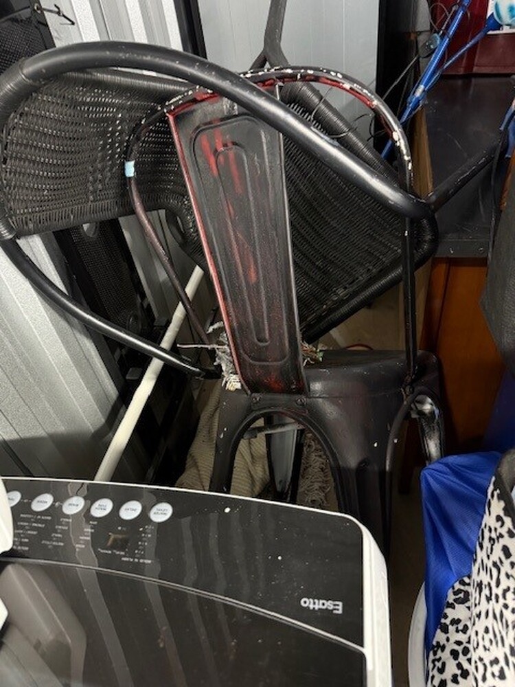 Roomia Self Storage Minchinbury Abandoned Self Storage Auctions auction IB-4622