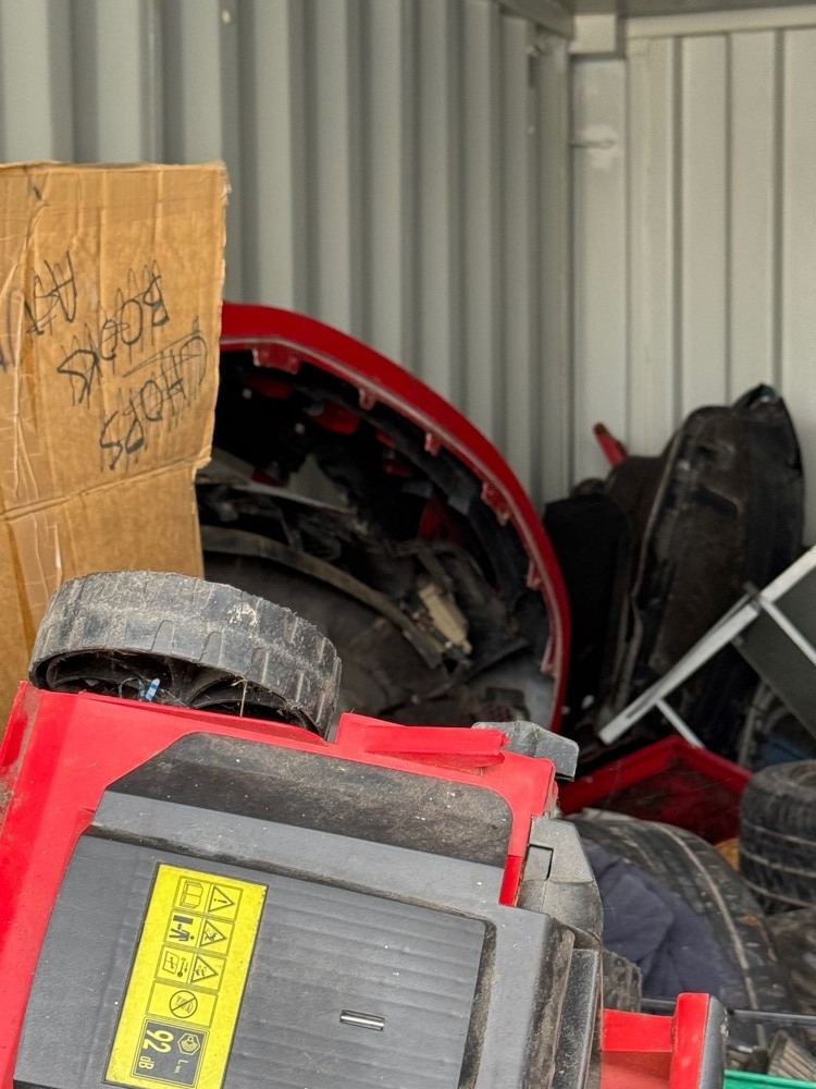 Storco Self Storage Storage auction IB-8753