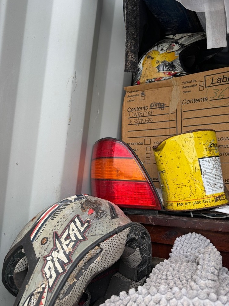 Storco Self Storage Bid on Storage Unit auction IB-8753