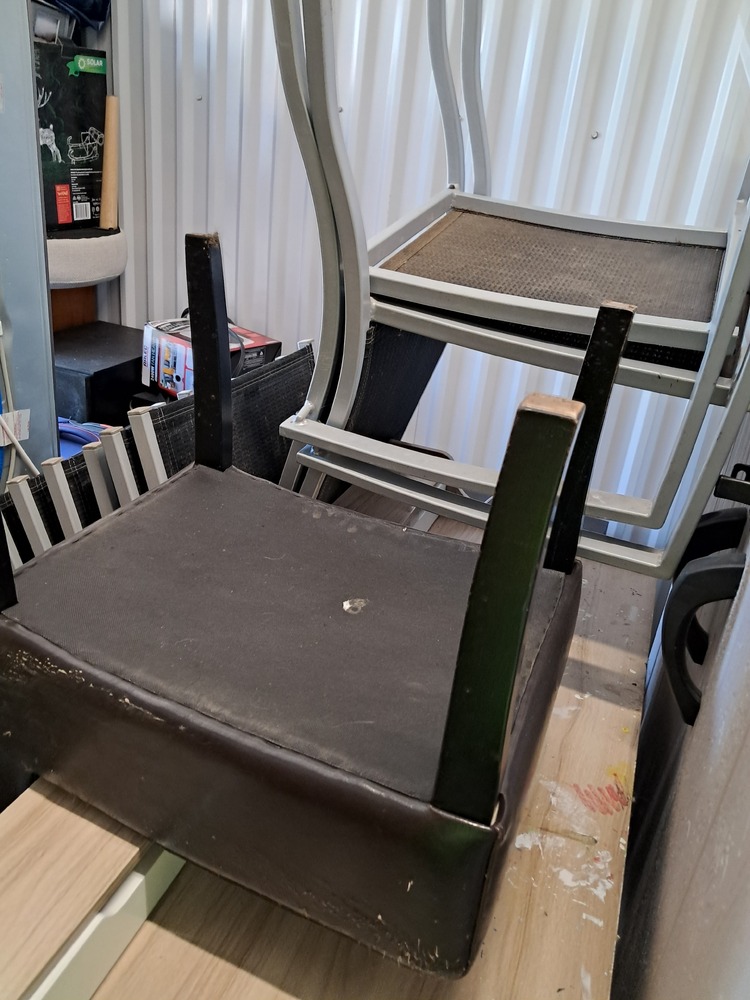 Storage King Braemar Bid on Storage auction IB-3963