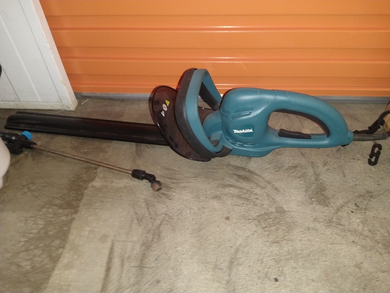 Kennards Self Storage Rydalmere Abandoned Storage Auctions auction IB-8531