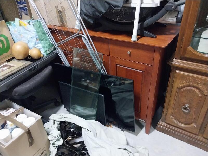 Storage King Coomera Abandoned Self Storage Auctions auction IB-5633