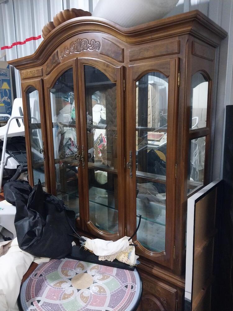 Storage King Coomera Abandoned Storage Auctions auction IB-5633