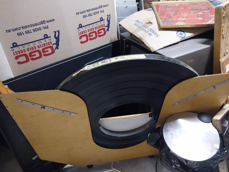 Storage King Coomera Abandoned Storage garage Auctions auction IB-5633