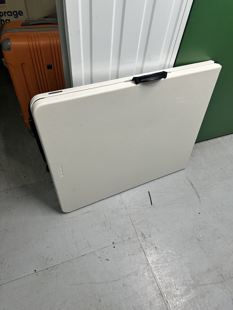 Rent a Space Moore Park Self Storage auction IB-9630