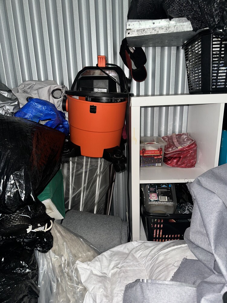 Rent a Space Moore Park Bid on Storage Unit auction IB-9630