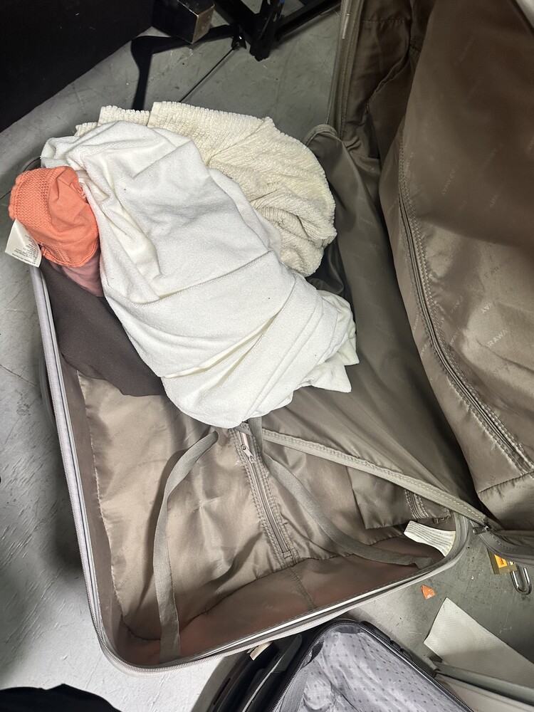 Rent a Space Moore Park Abandoned Self Storage Auctions auction IB-9630