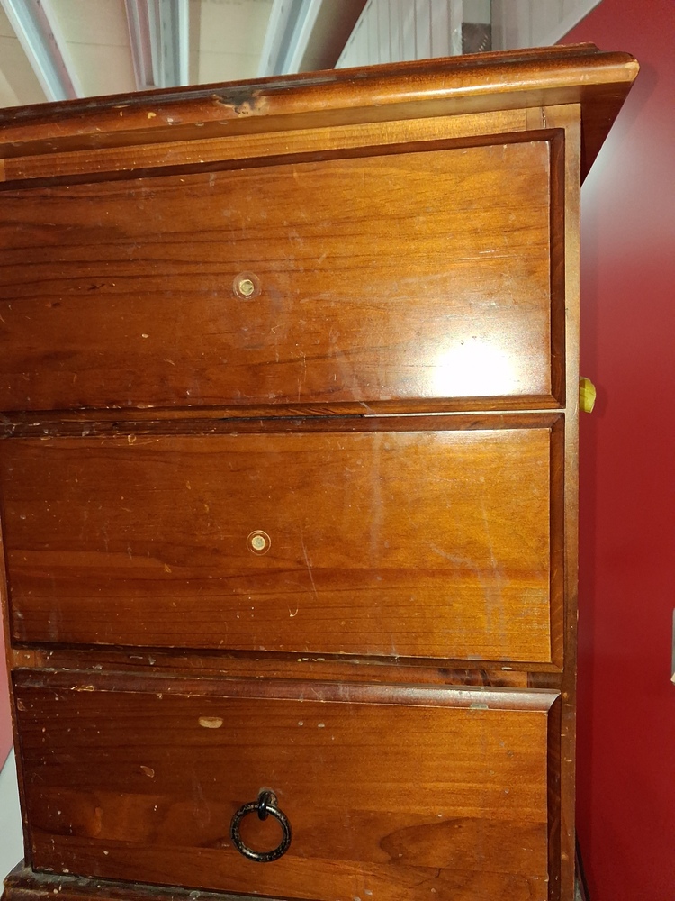 Public Self Storage Hallam Bid on Storage Unit auction IB-7221