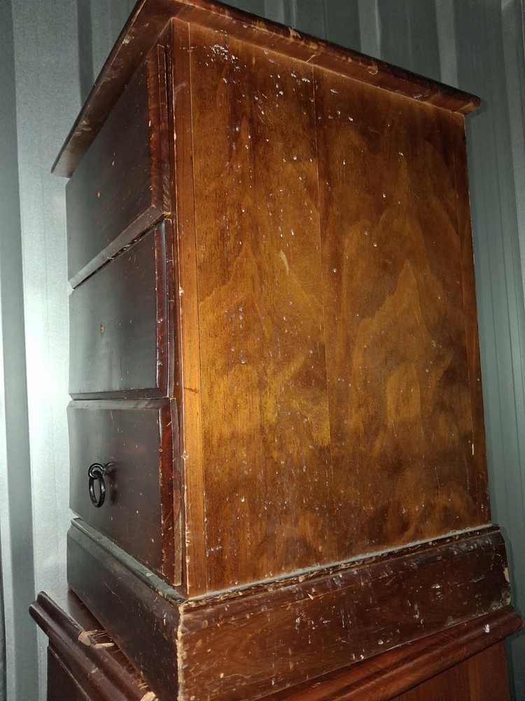 Public Self Storage Hallam Bid on Self Storage Unit auction IB-7221