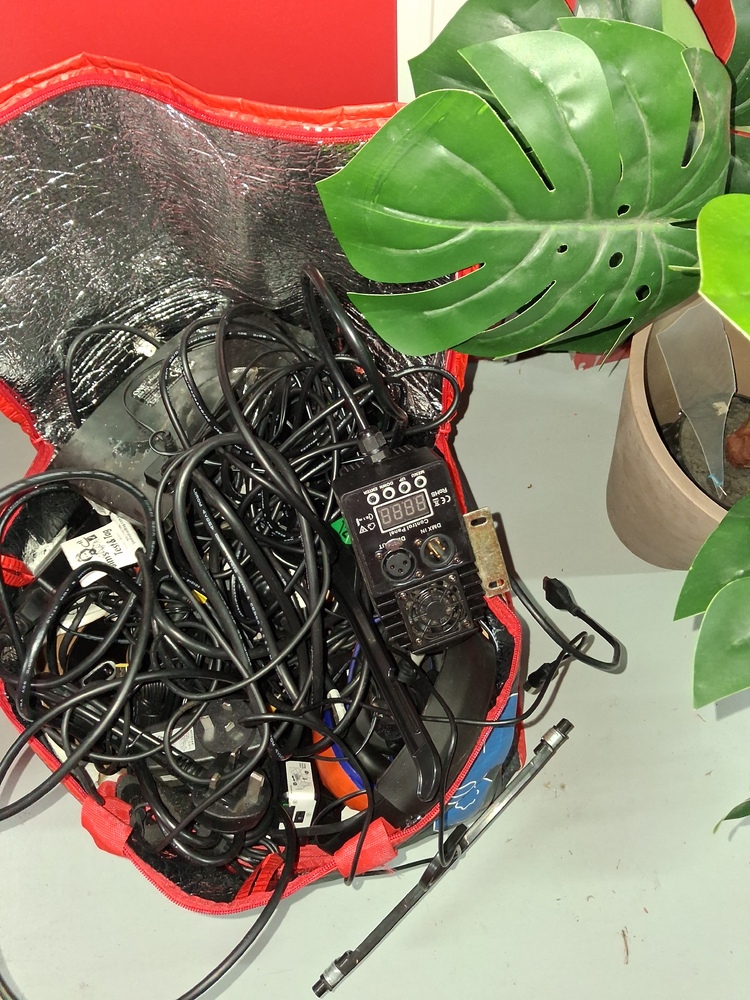 Public Self Storage Hallam Storage garage Auctions auction IB-7221