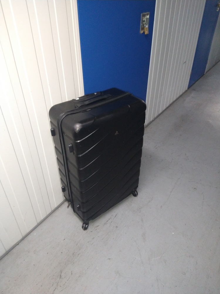 Kennards Self Storage Artarmon 2 Abandoned Self Storage Auctions auction IB-1342