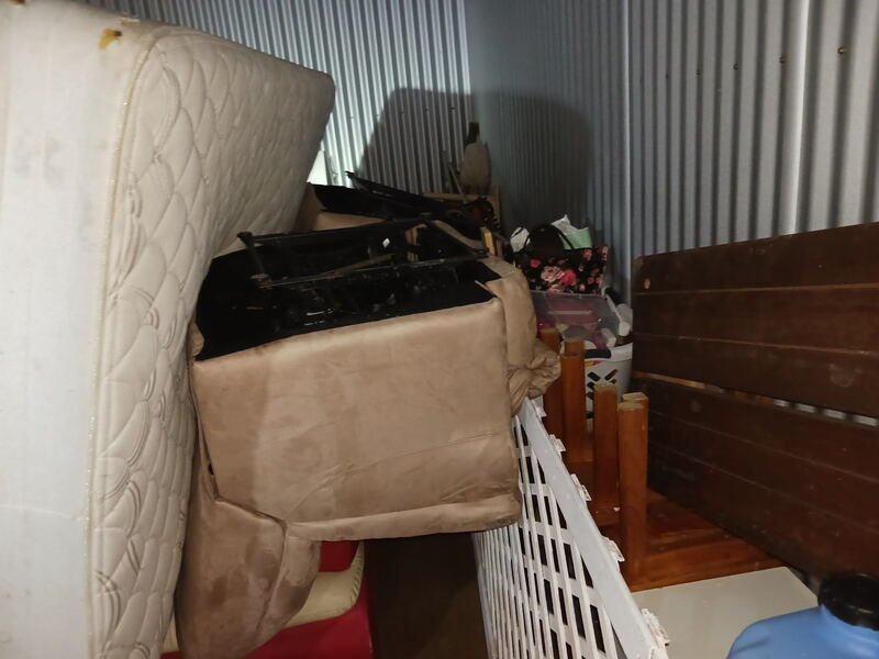 NQ Self Storage Abandoned Storage Unit Auctions auction IB-8841