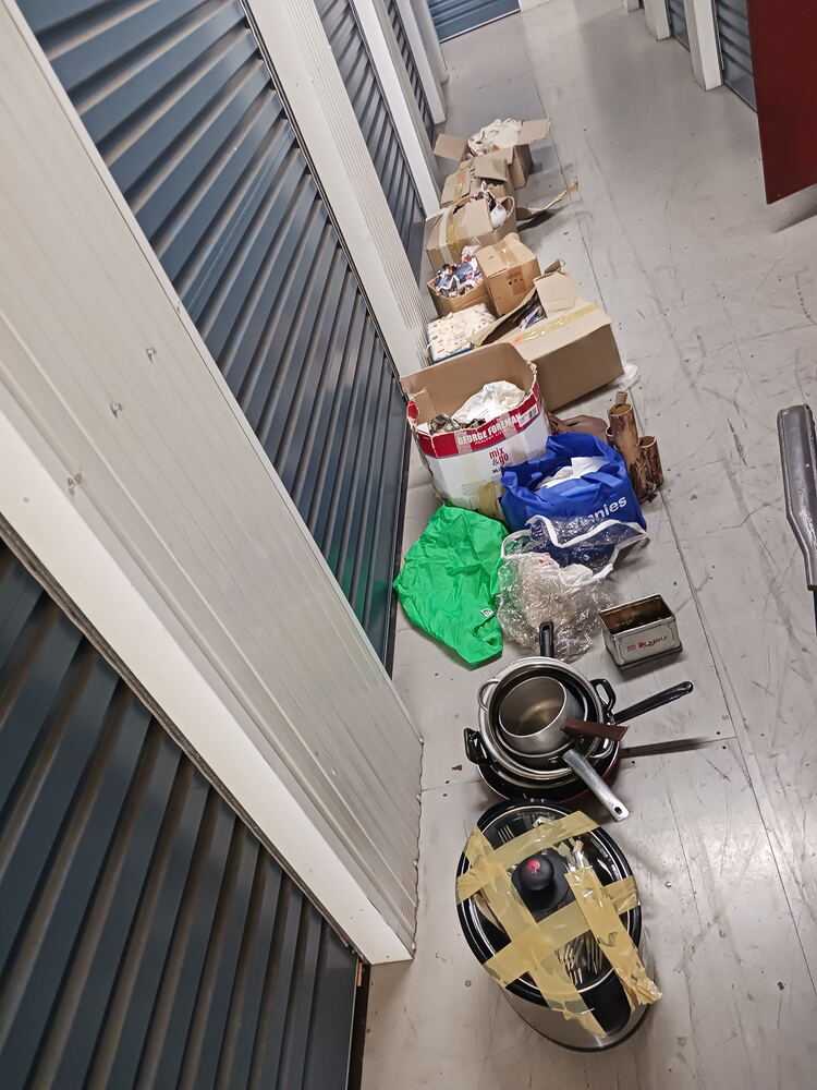 NQ Self Storage Garbutt Storage garage Auctions auction IB-8841