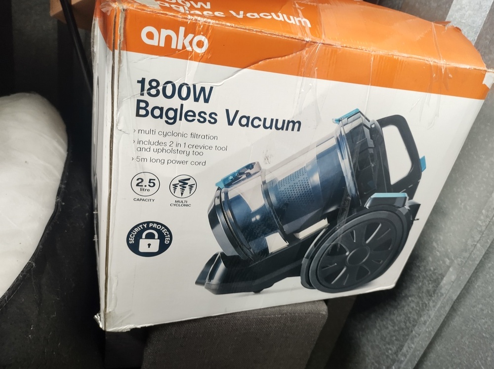 Kennards Self Storage Bankstown Storage Unit Auction auction IB-2429