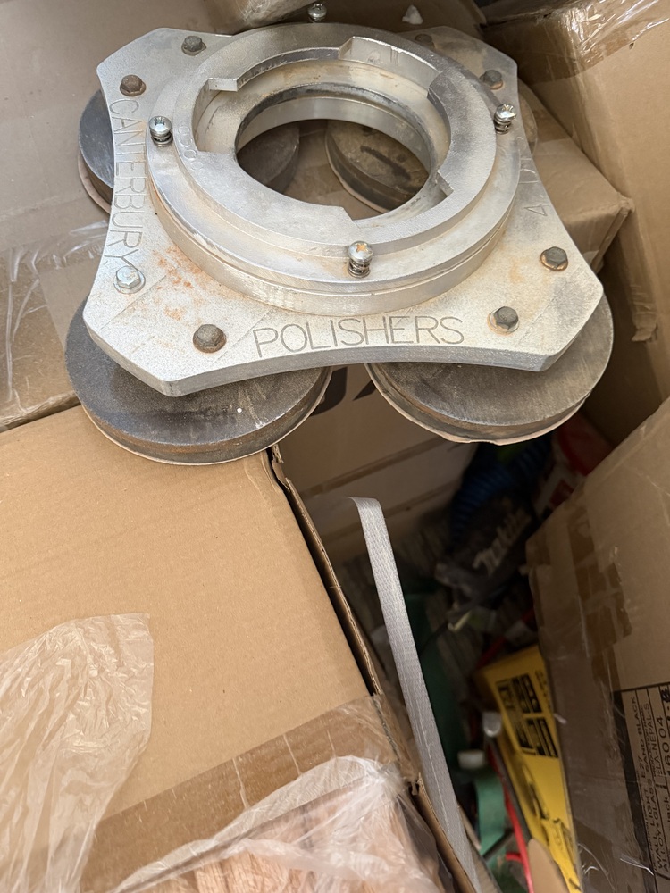 Fort Knox Self Storage Dandenong Abandoned Storage Unit Auctions auction IB-4289