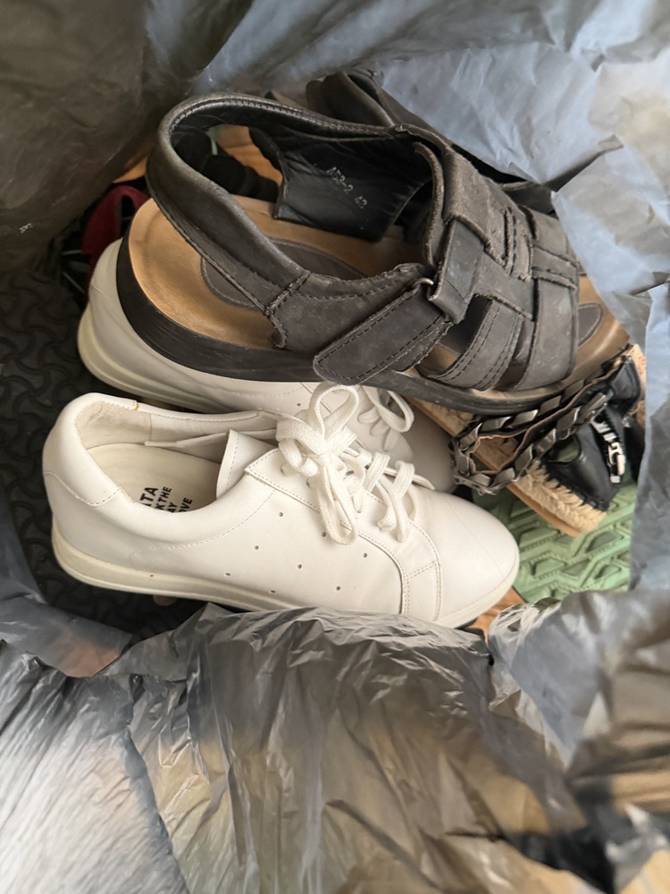 Fort Knox Self Storage Dandenong Abandoned Storage garage Auctions auction IB-6414