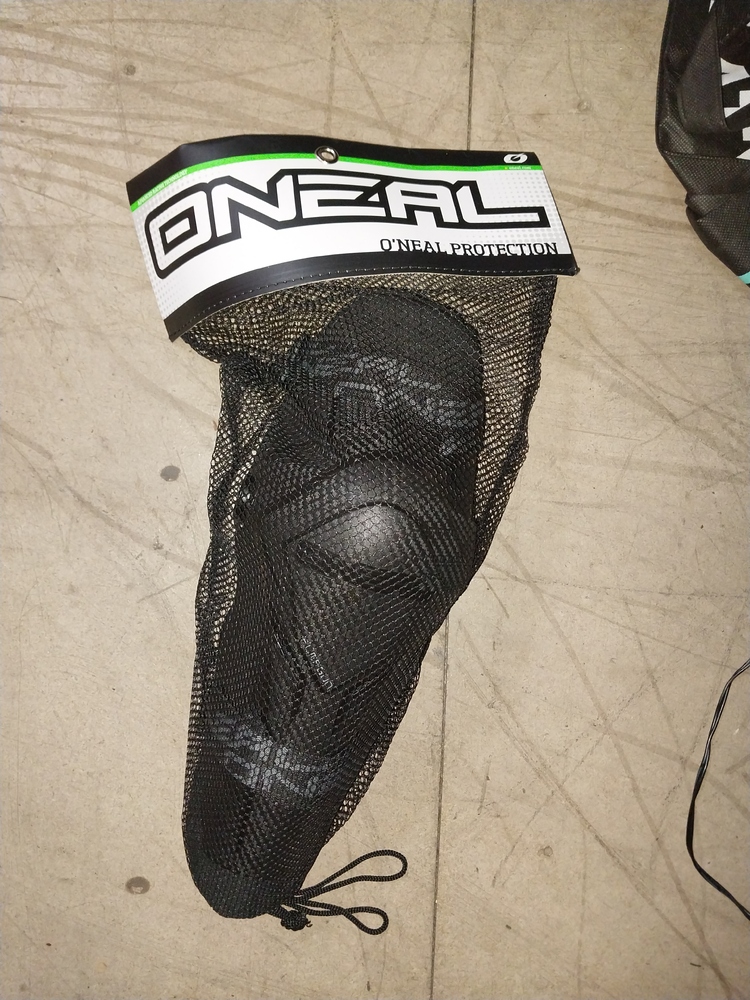 Storage King Windsor Gardens Self Storage auction IB-2485