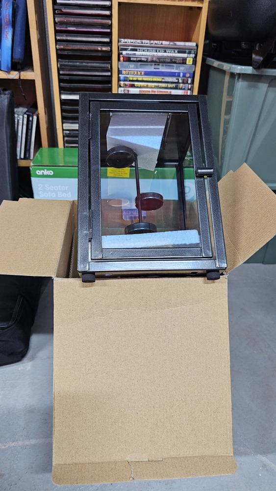 Public Self Storage Hallam Abandoned Self Storage Auctions auction IB-7008