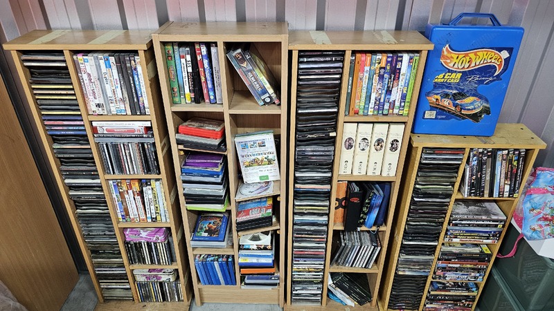 Public Self Storage Hallam Abandoned Storage garage Auctions auction IB-7008