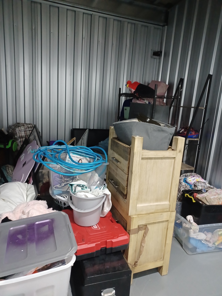 Loxon Storage Gladstone Storage Unit auction IB-2920