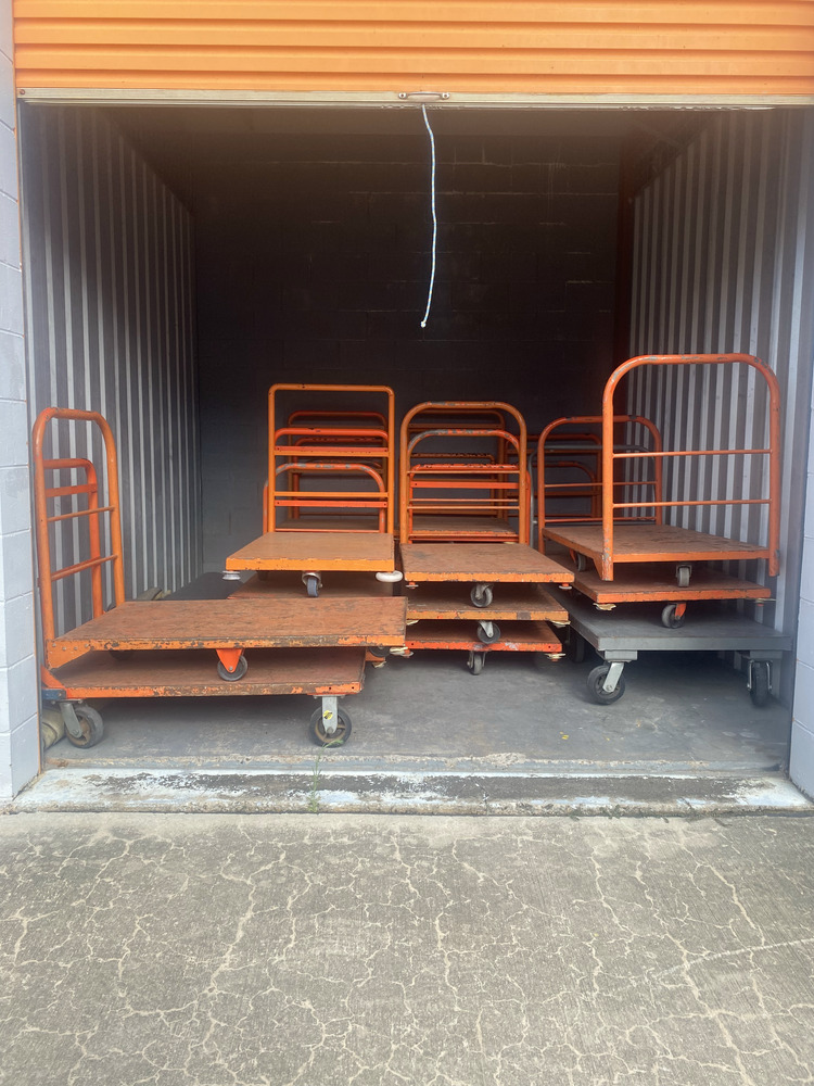 Big Box Self Storage Labrador Storage Unit auction IB-2467