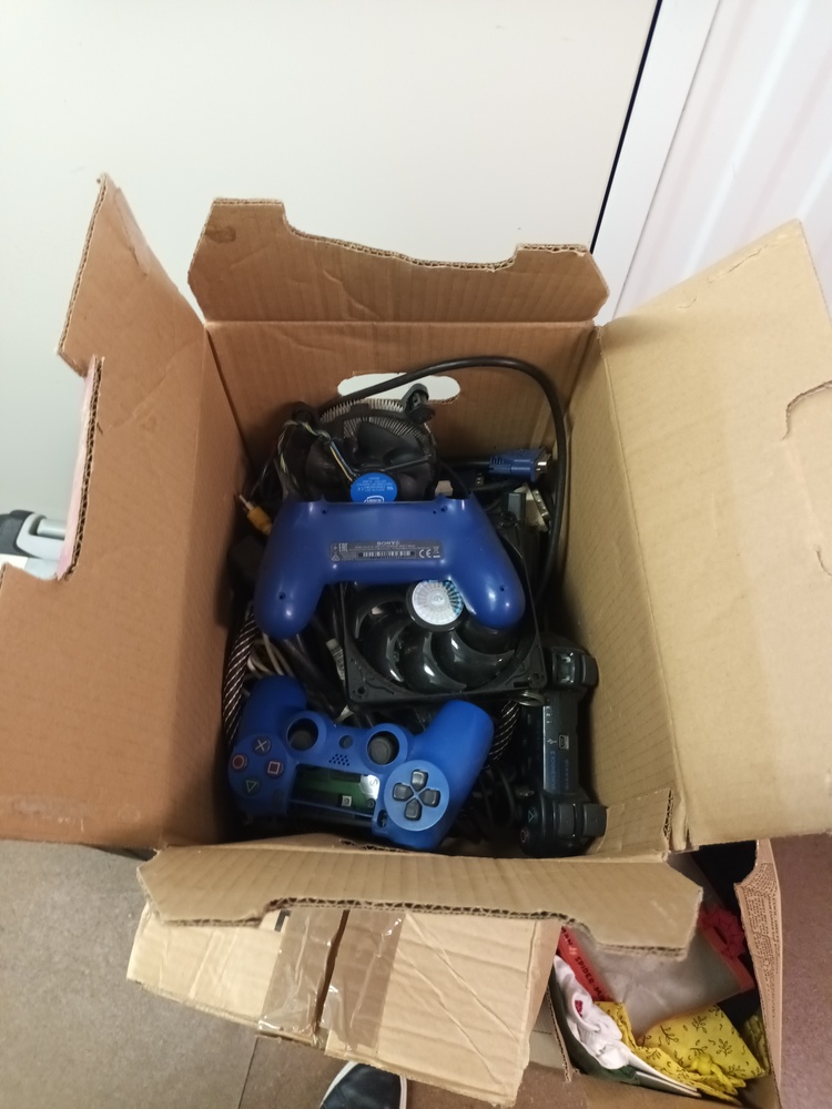 Storage King Browns Plains Abandoned Storage Auctions auction IB-6110