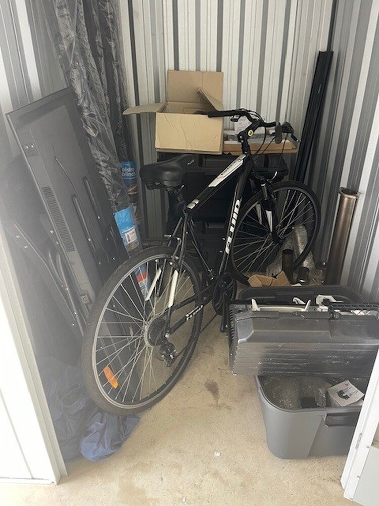 Storage King Kunda Park Bid on Self Storage Unit auction IB-1324