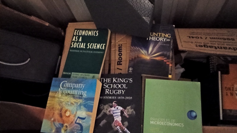 Kennards Self Storage Milton Abandoned Storage shed Auctions auction IB-8178