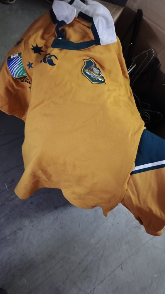 Kennards Self Storage Milton Storage garage Auctions auction IB-8178