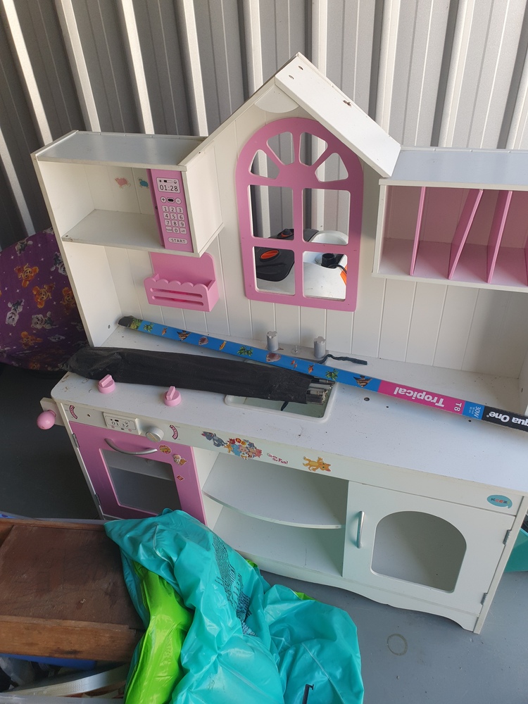 Loxon Storage Caboolture Storage auction IB-4137