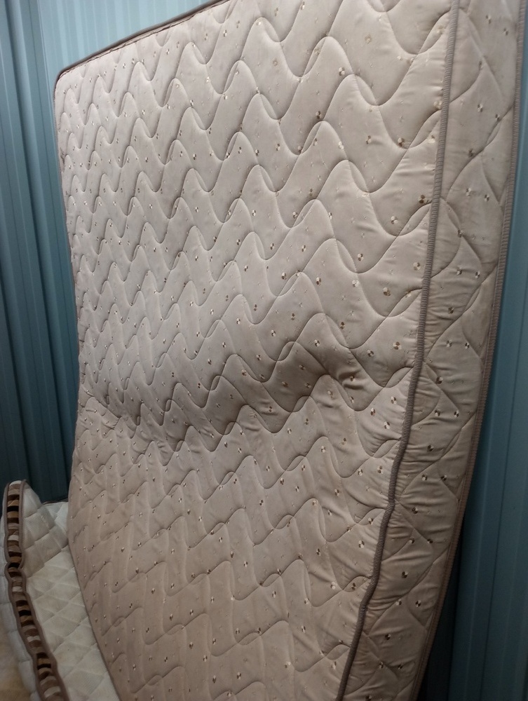 Kennards Self Storage Fortitude Valley AustraliaÂ Storage Auctions auction IB-6212