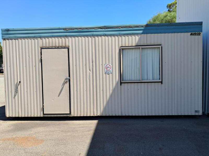 Storage King Bentley  Self Storage Unit auction IB-3656