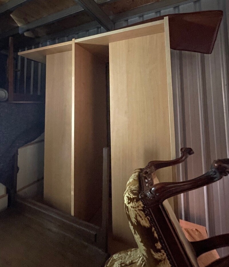 Storage King Hamilton Abandoned Storage centre Auctions auction IB-3043