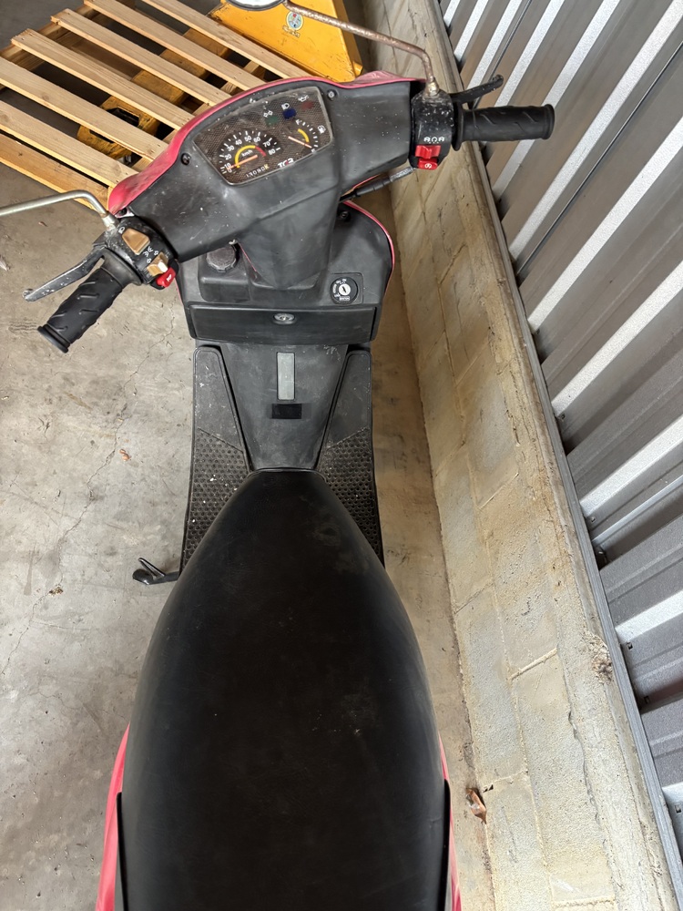 Storage King Kingston Self Storage Auctions Australia auction IB-6050