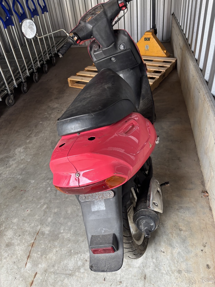 Storage King Kingston Storage Auctions auction IB-6050