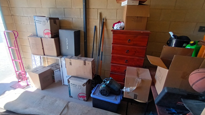 Storage King Delacombe Bid on Storage Unit auction IB-5477