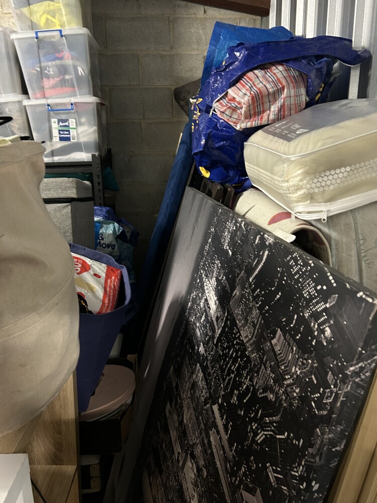 Storage King Bulimba Bid on Storage Unit auction IB-6052