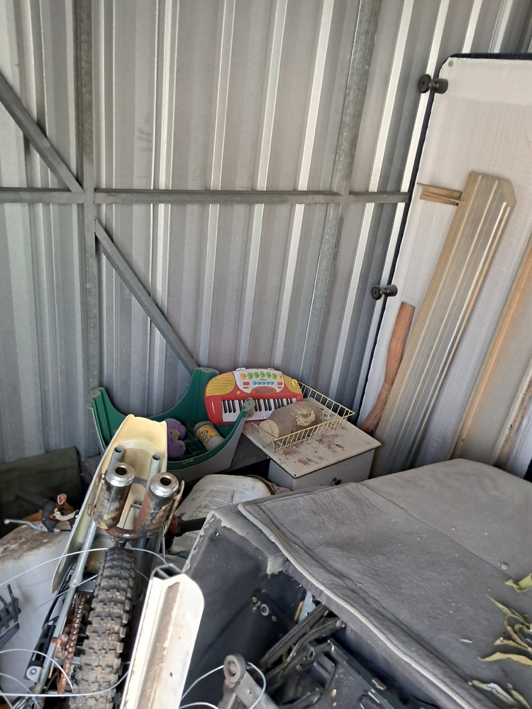 Storage King Morayfield Storage auction IB-4882