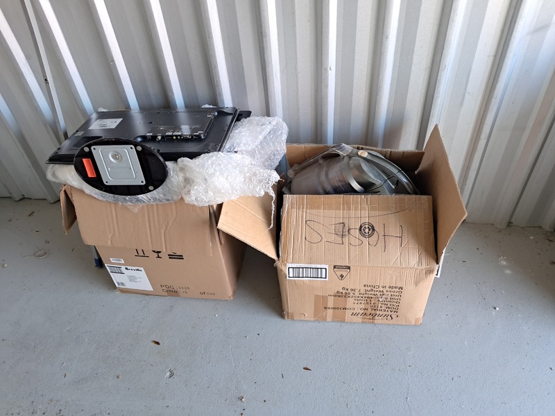 Storage King Morayfield Storage Unit auction IB-9240